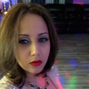 Meet your Posher, Juana